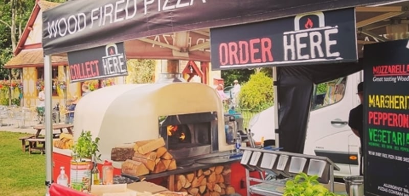 MozzarellaNation Wood Fired Pizza 