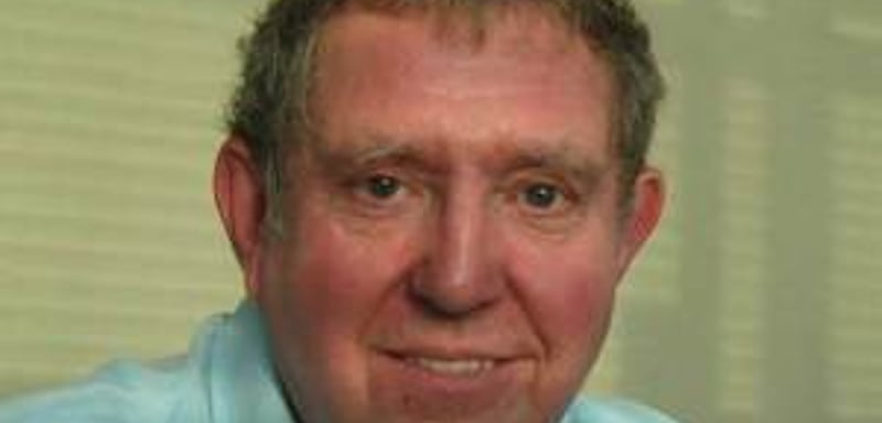 Gary Head and Shoulder green Shirt