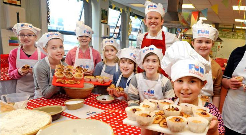 Cake Decorating Party in Inveraray