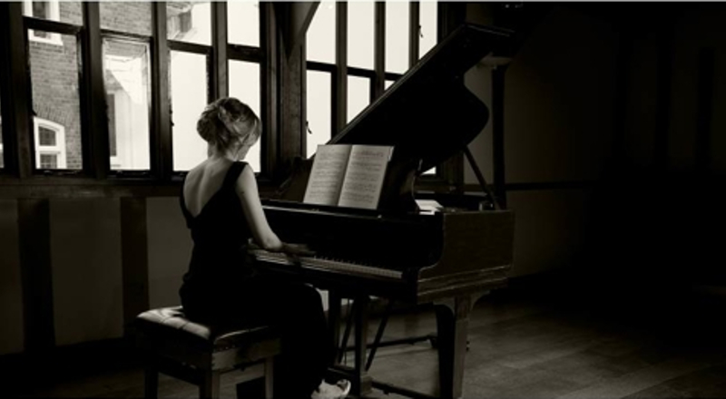 Pianists in Sutherland